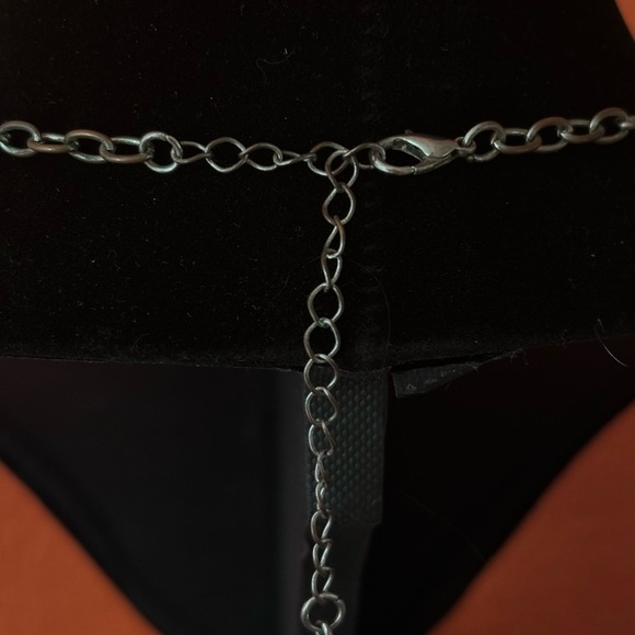 Elegant Vintage  Silver tone  light aqua costume Necklace - Picture 3 of 3